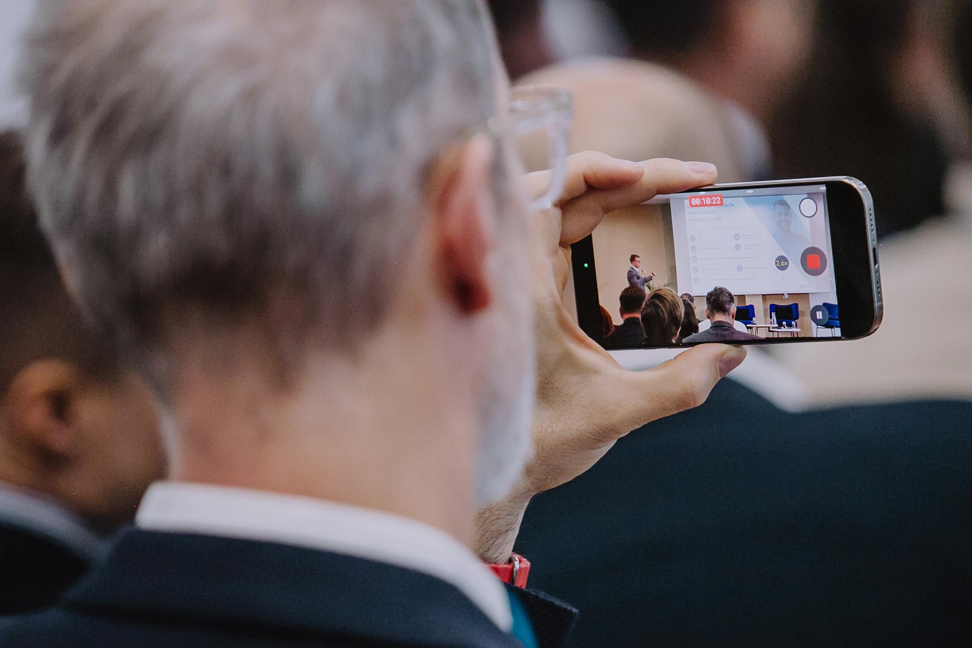 Uczestnicy konferencji doceniają praktyczny aspekt prezentacji związany m.in. z optymalizacją kosztów.