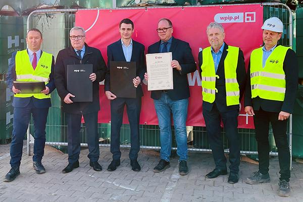 Fabryka dla przemysłowych robotów. W.P.I.P. buduje dla MPLAB Prototypes