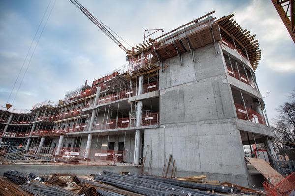 W Warszawie rośnie biurowiec DSV