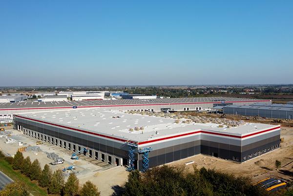 Nowe magazyny w Parku P3 Błonie