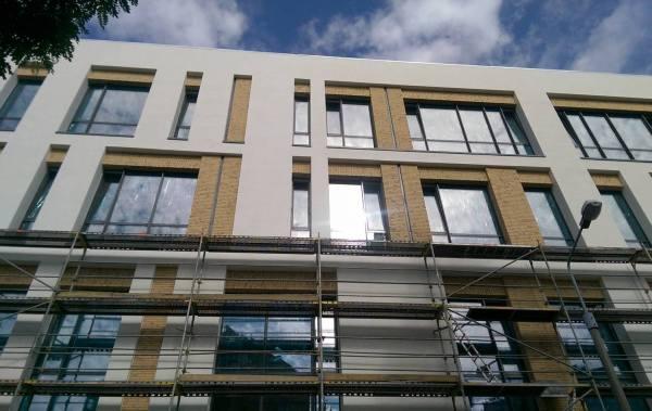 Gotowa elewacja biurowca Zefir