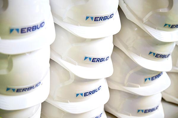 Erbud stawia na budownictwo przemysłowe i OZE