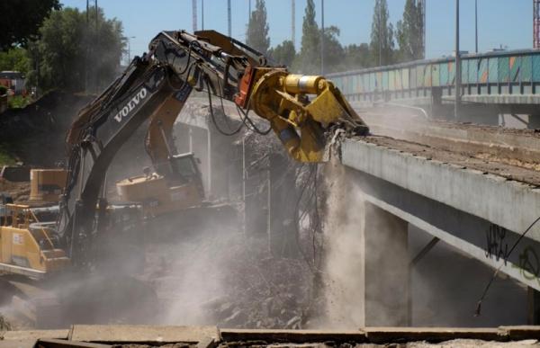 Szykują się nowe perony w Warszawie (wideo)