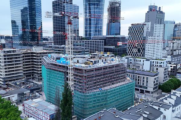 W Warszawie rośnie nowy biurowiec