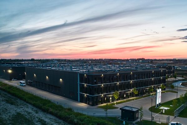 Więcej miejskich magazynów City Park Warsaw